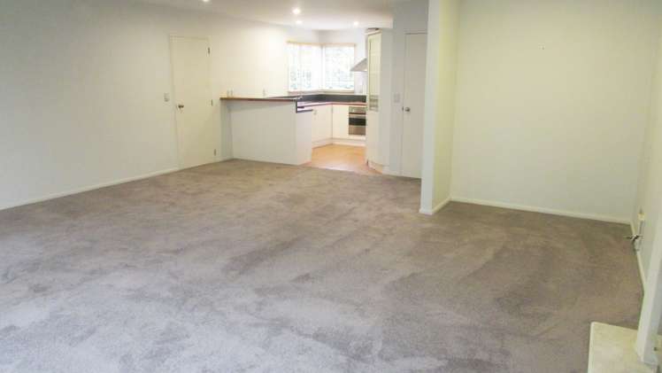 1/32 Winchester Street Merivale_2