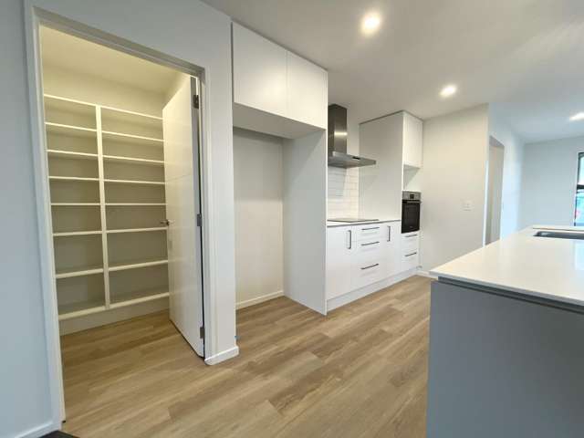 33 Chartreuse Way 11103_2