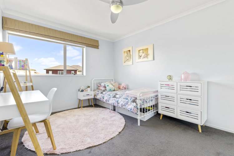 4 Rene Way Huntington_13