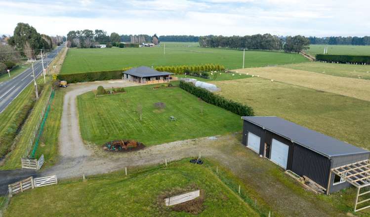 176 Seaward Road Edendale_23