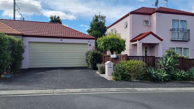 9 Stolford Crescent New Lynn_1