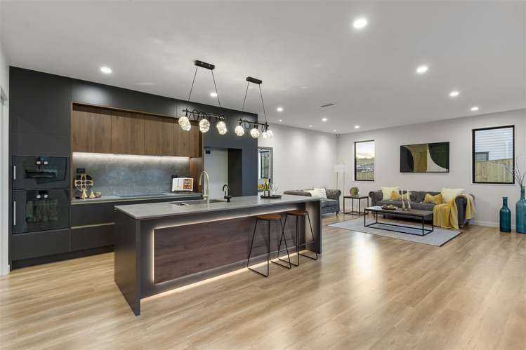 65 Headsail Drive Long Bay_3