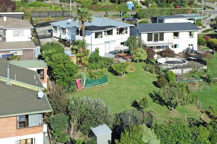 96 The Ridgeway Stoke_4