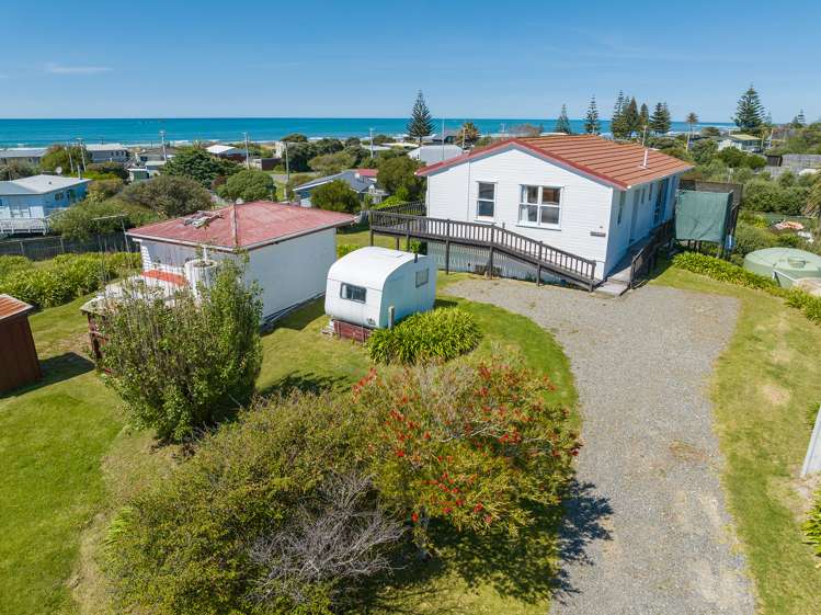 51 Pinedale Crescent Riversdale Beach_14