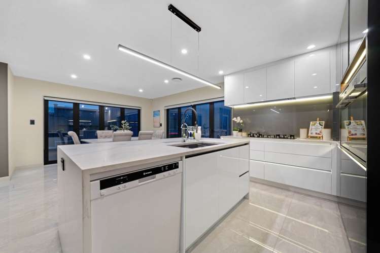 6 Arataki Views Way Glen Eden_16