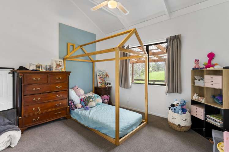 197 Forest Hill Road Waiatarua_27