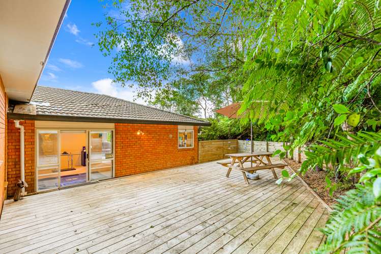 21a Woodfern Crescent Titirangi_15