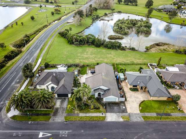 4 Crannog Fen Wattle Downs_1