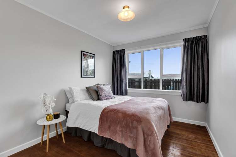 22 Brookes Terrace Waitara_11