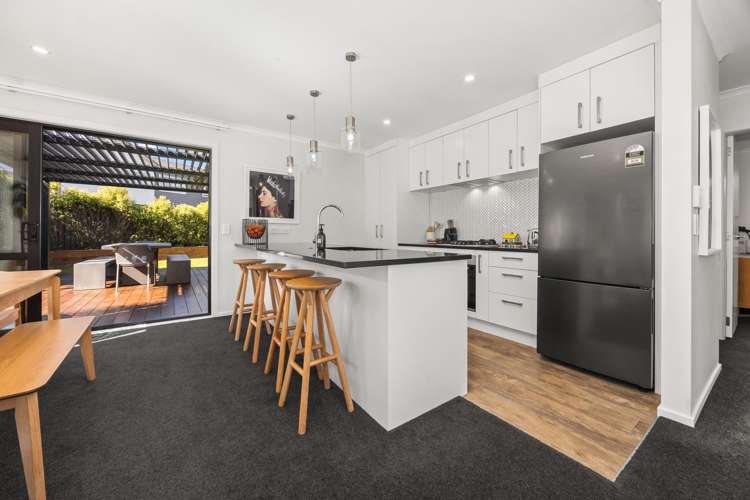 10 Pateke Drive Kenepuru_4