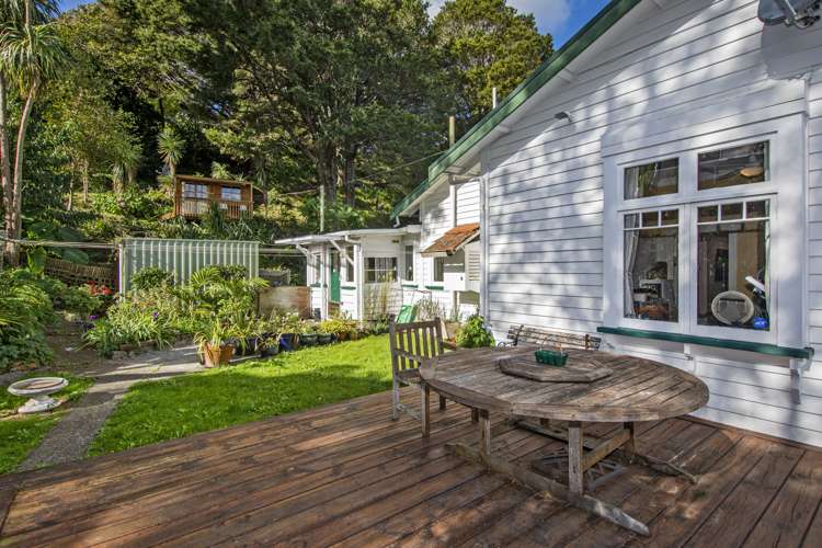 43 Riverside Drive Riverside_18