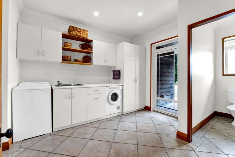 211 Tawhiti Road Hawera_18