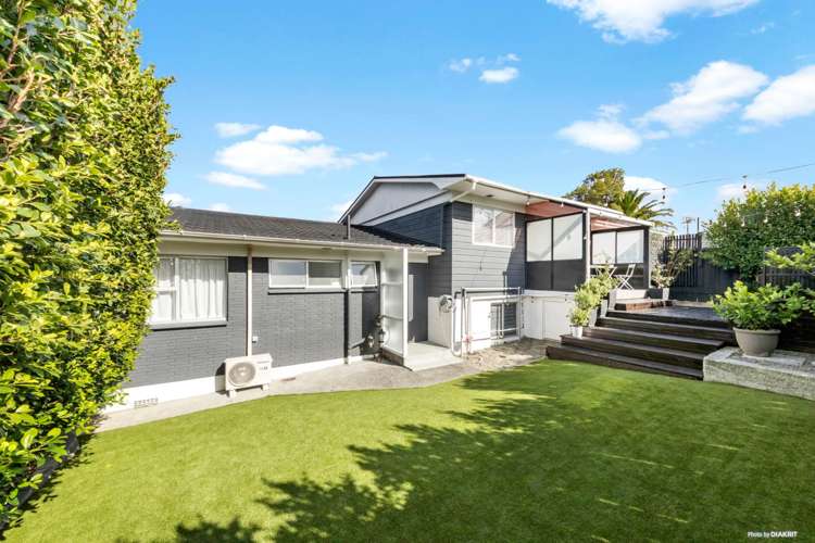 2/210a Blockhouse Bay Road Avondale_4