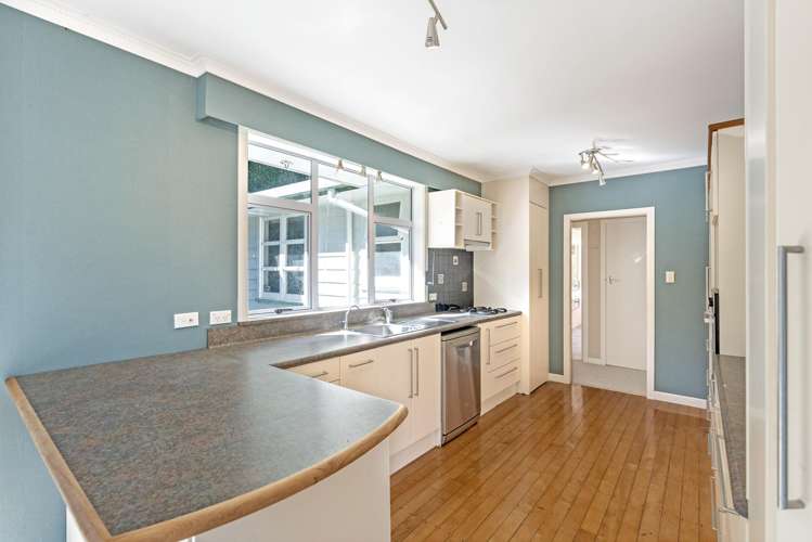 7 Stanford Crescent Whataupoko_15