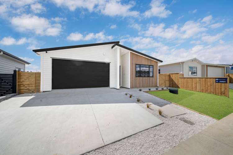 7 Pupu Crescent Opaheke_23