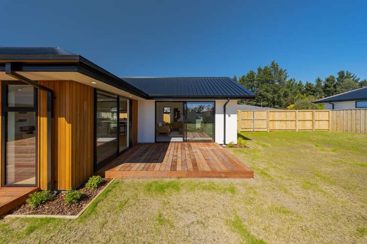 3 Soho Lane West Melton_24