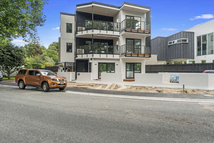 2/20 Tisdall Road_0