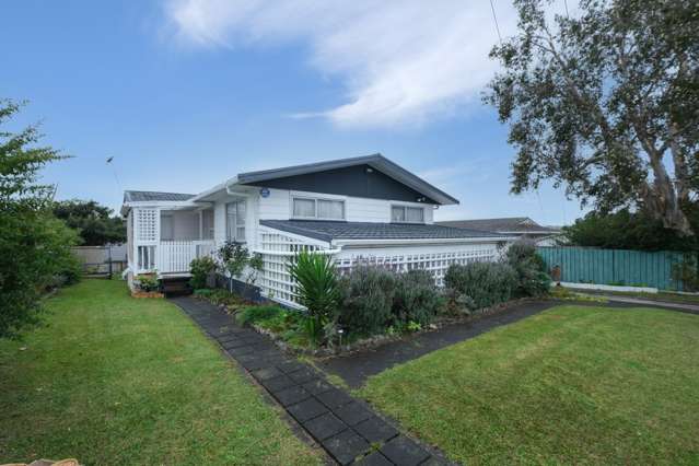 6 Aquarius Avenue Glen Eden_1