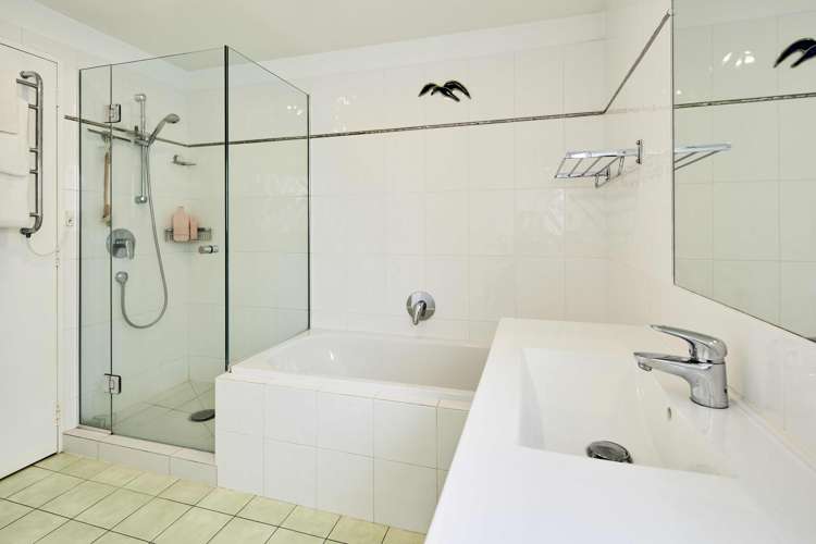 1/130 Oriental Parade Oriental Bay_8