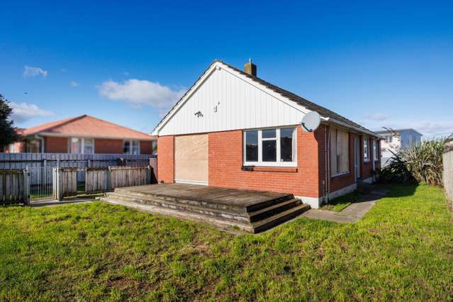 Bring Your Toolbox - And A Tradie!