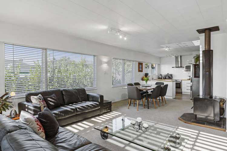 16 Barnhill Crescent Pahurehure_9