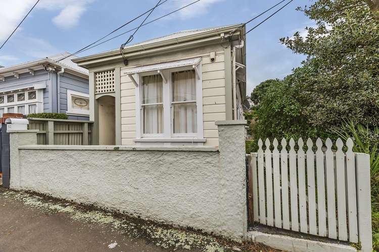 90 Rintoul Street Newtown_11