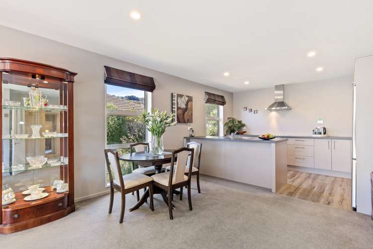 10 The Tors Heathcote Valley_9