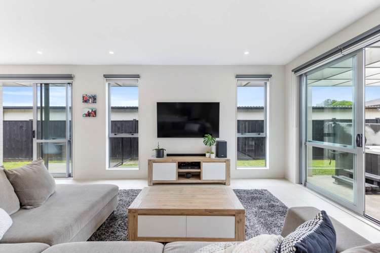 16 Lydiard Place Beachlands_17
