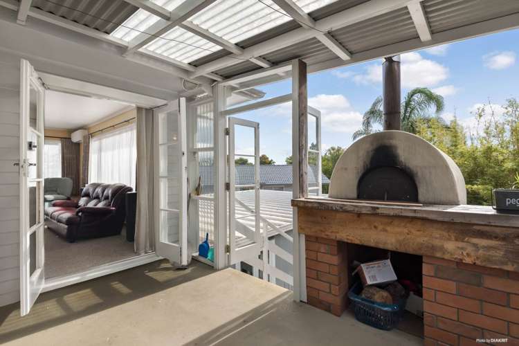 7 Taipari Road Te Atatu Peninsula_11