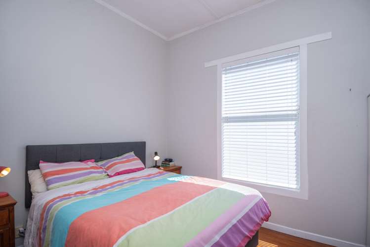 12 Root Street Gisborne_16