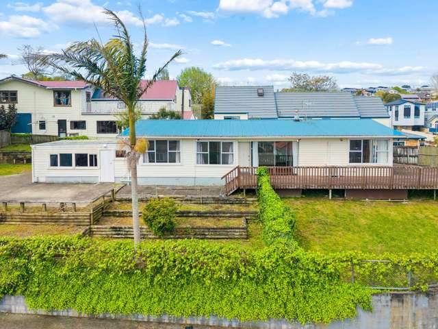 Unleash Potential: Affordable in Prime Avondale!