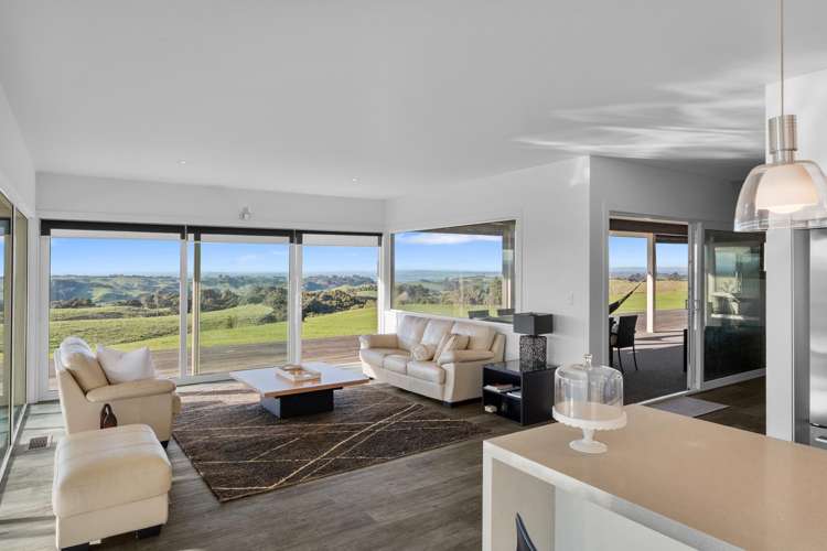 215 J Renall Road Pollok_10