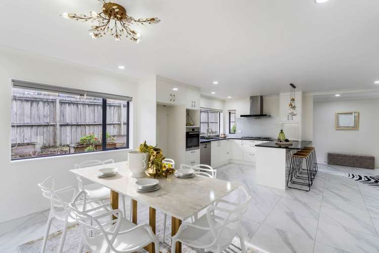 11 Buncrana Place Pinehill_8