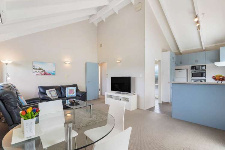 1/37 Teal Crescent Beach Haven_5