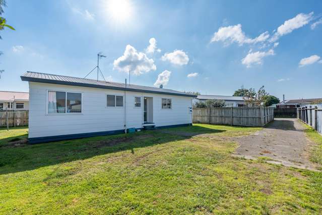 20B Kentucky Crescent Nawton_1