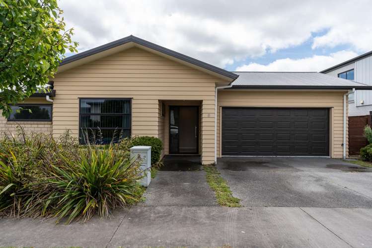 8 Squire Avenue Chartwell_1