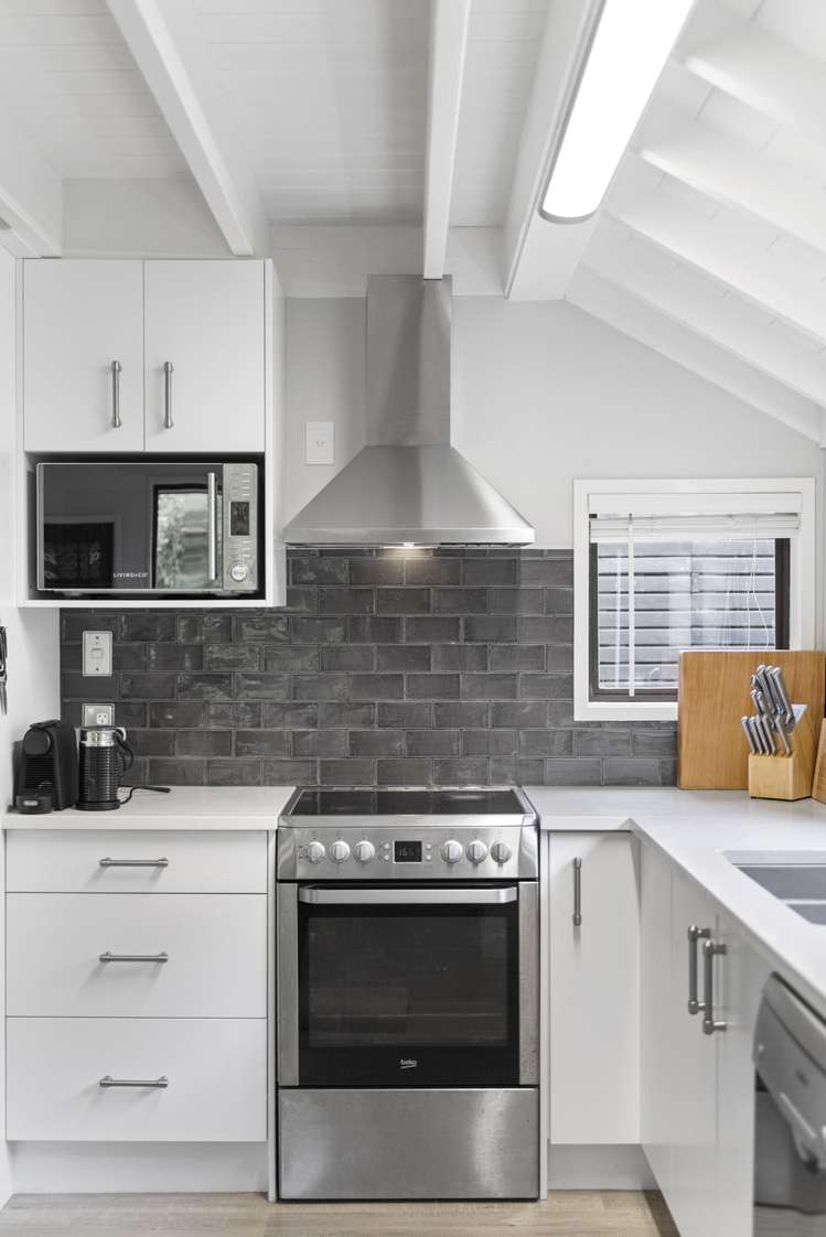 2/142 Lancaster Road Beach Haven_7