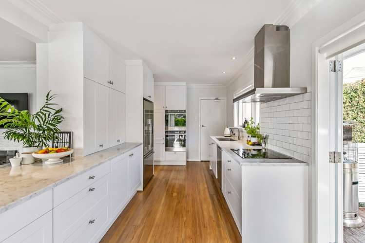 17 Godfrey Place Kohimarama_22