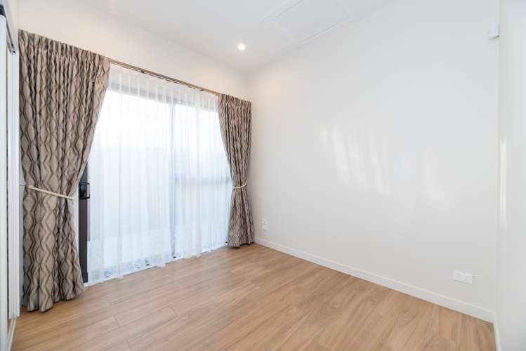 1 Meredith Street Blockhouse Bay_15