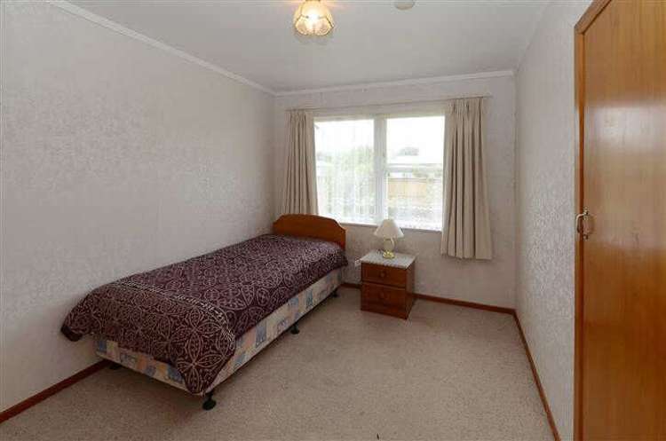 5 Colstone Street Glenview_10