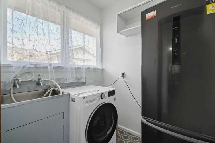 41 Kathleen Crescent Hornby_10