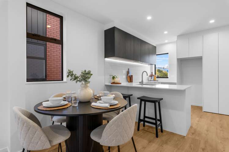 1/5 Donald Place Merivale_6