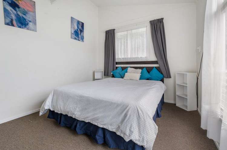 15 Southview Place Wattle Downs_11