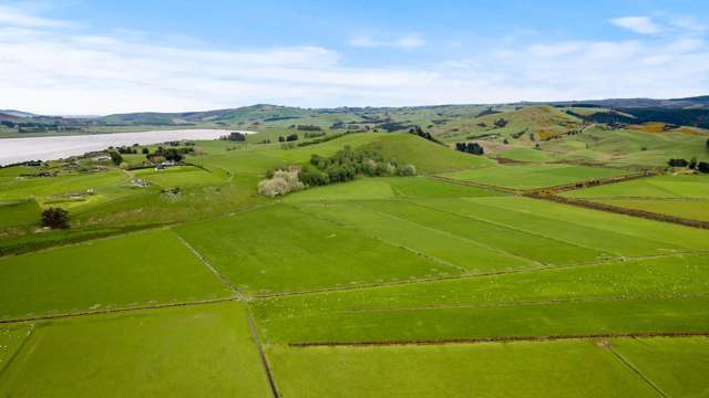 93 Baker Road, 66 Waihola Hill Road and Berwick Road Clarendon_3