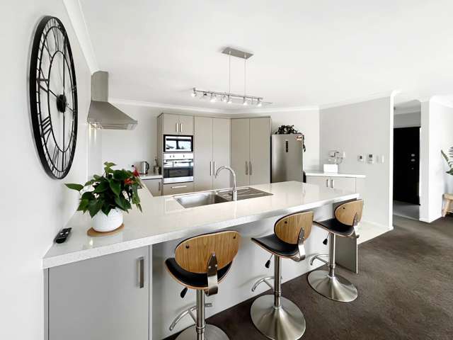 24 Coby Sydney Drive 10825_1