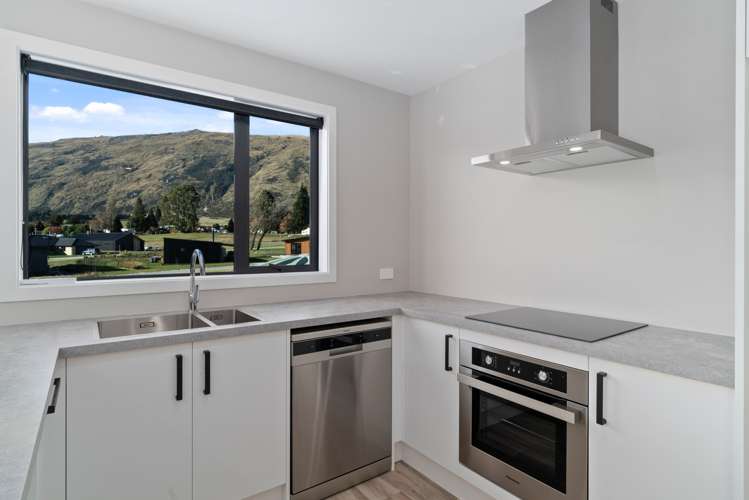 6 Lakefield Close Kingston_8