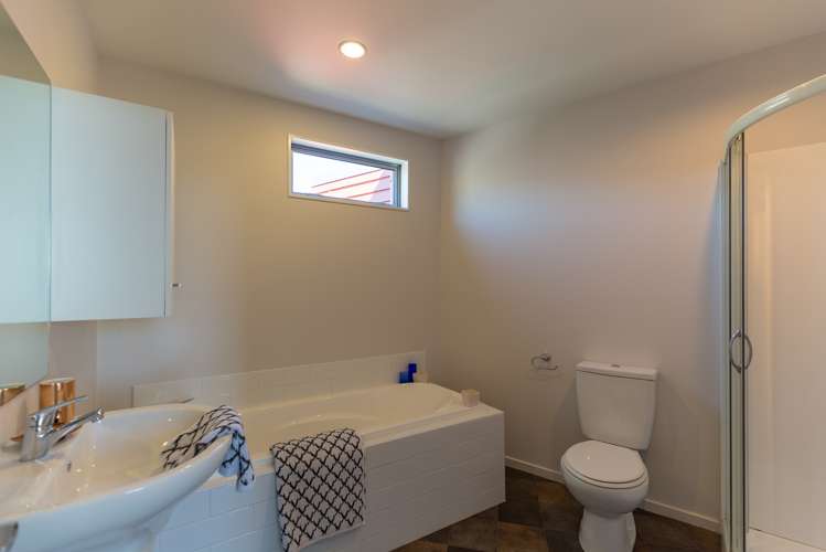 11a Maitland Avenue Stoke_8