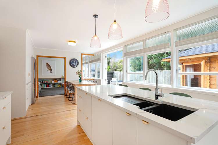 483A West Coast Road_0