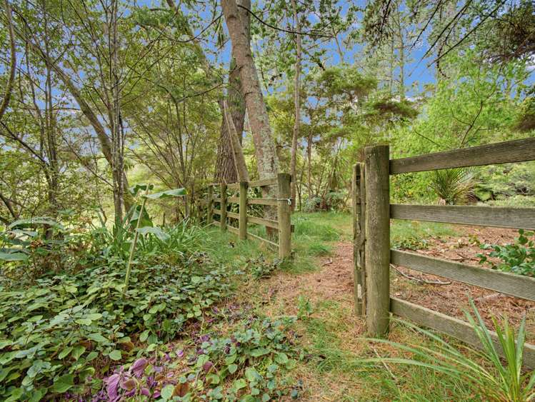285 Muriwai Road Waimauku_19