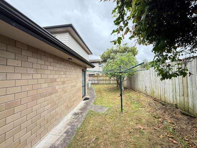15A York Road Papatoetoe_2